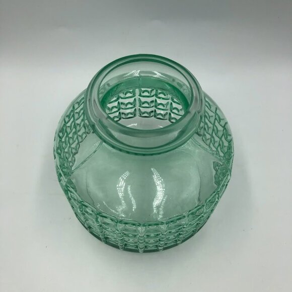 Green Glass Vase With Checkered Pattern Table Décor No Lid - Picture 6 of 11